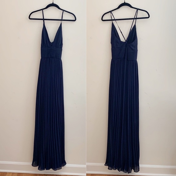 Lulus | Pleated Maxi Dress - Picture 5 of 7